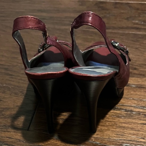 Guess High Heels Womens Size 6.5 Sling Back Peep Toe - Picture 4 of 5